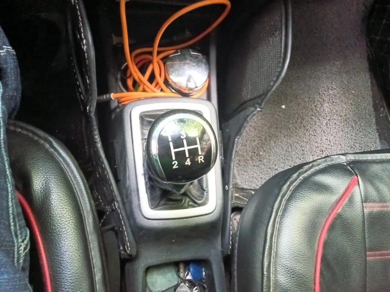 CHANGAN OSHAN Olisway 2013 1.4L Manual Jingxiang Model — миниатюра 14