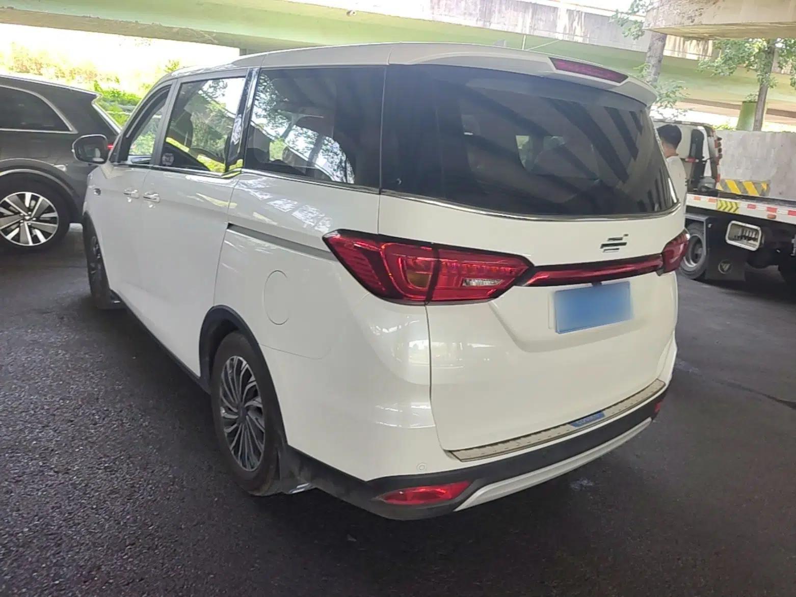CHANGAN OSHAN Cosmos 2022 1.5T Automatic Business Model — миниатюра 4