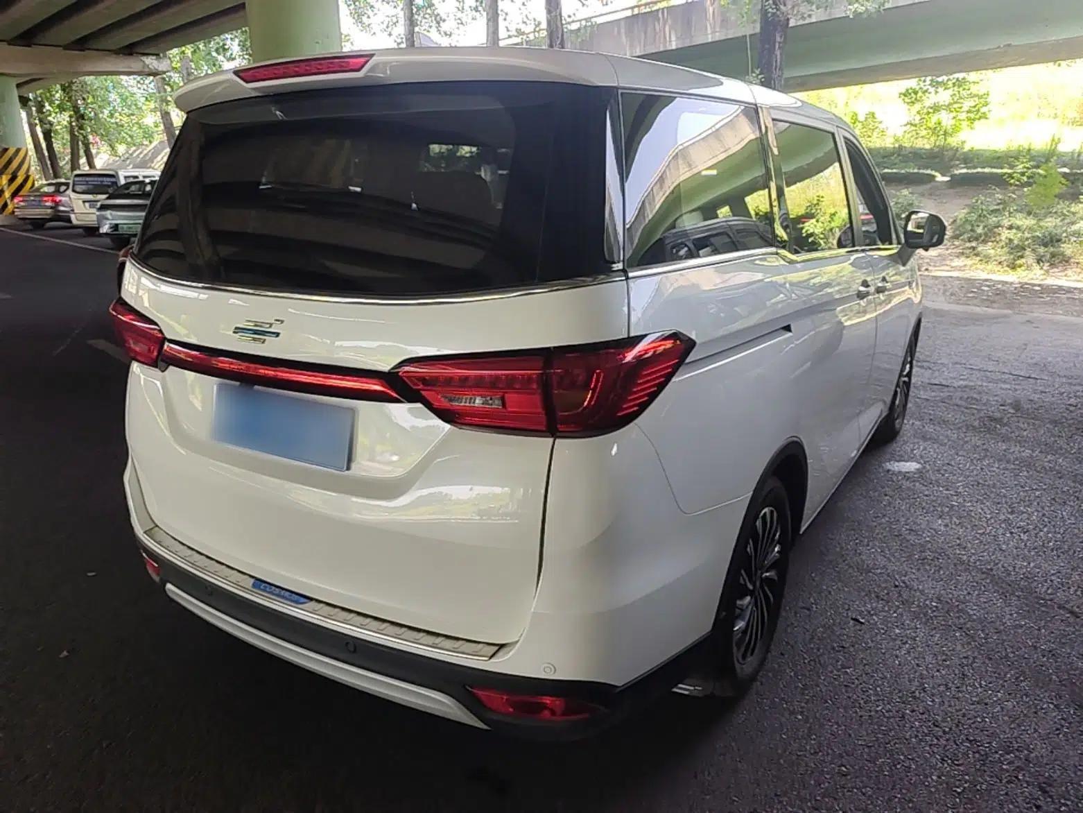CHANGAN OSHAN Cosmos 2022 1.5T Automatic Business Model — миниатюра 6
