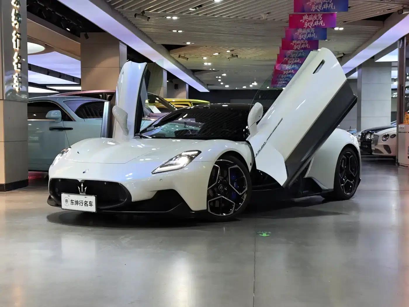 Maserati MC20 2023 3.0T Standard Edition — миниатюра 1