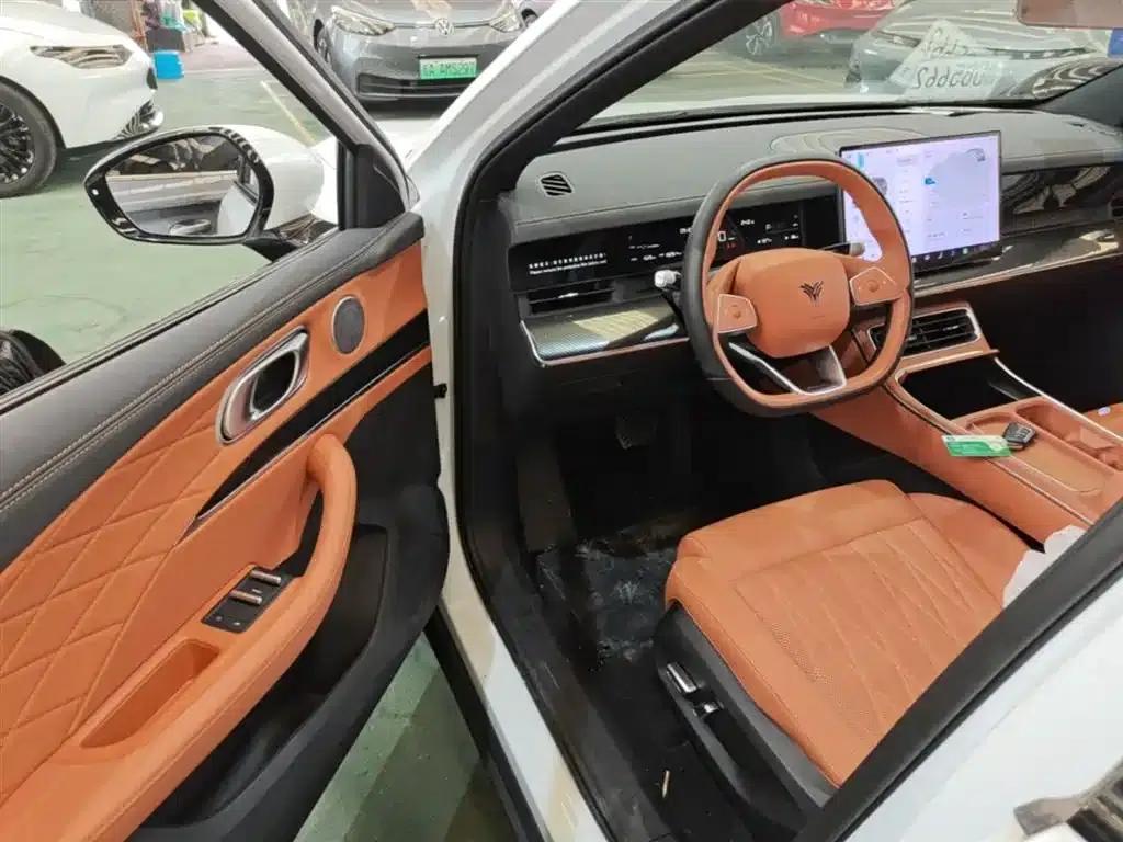 Nezha L 2024 Range Extended 310km Flash Charge Edition — миниатюра 15