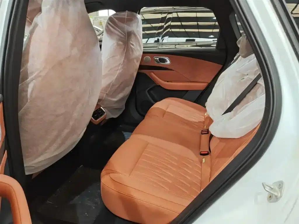 Nezha L 2024 Range Extended 310km Flash Charge Edition — миниатюра 16