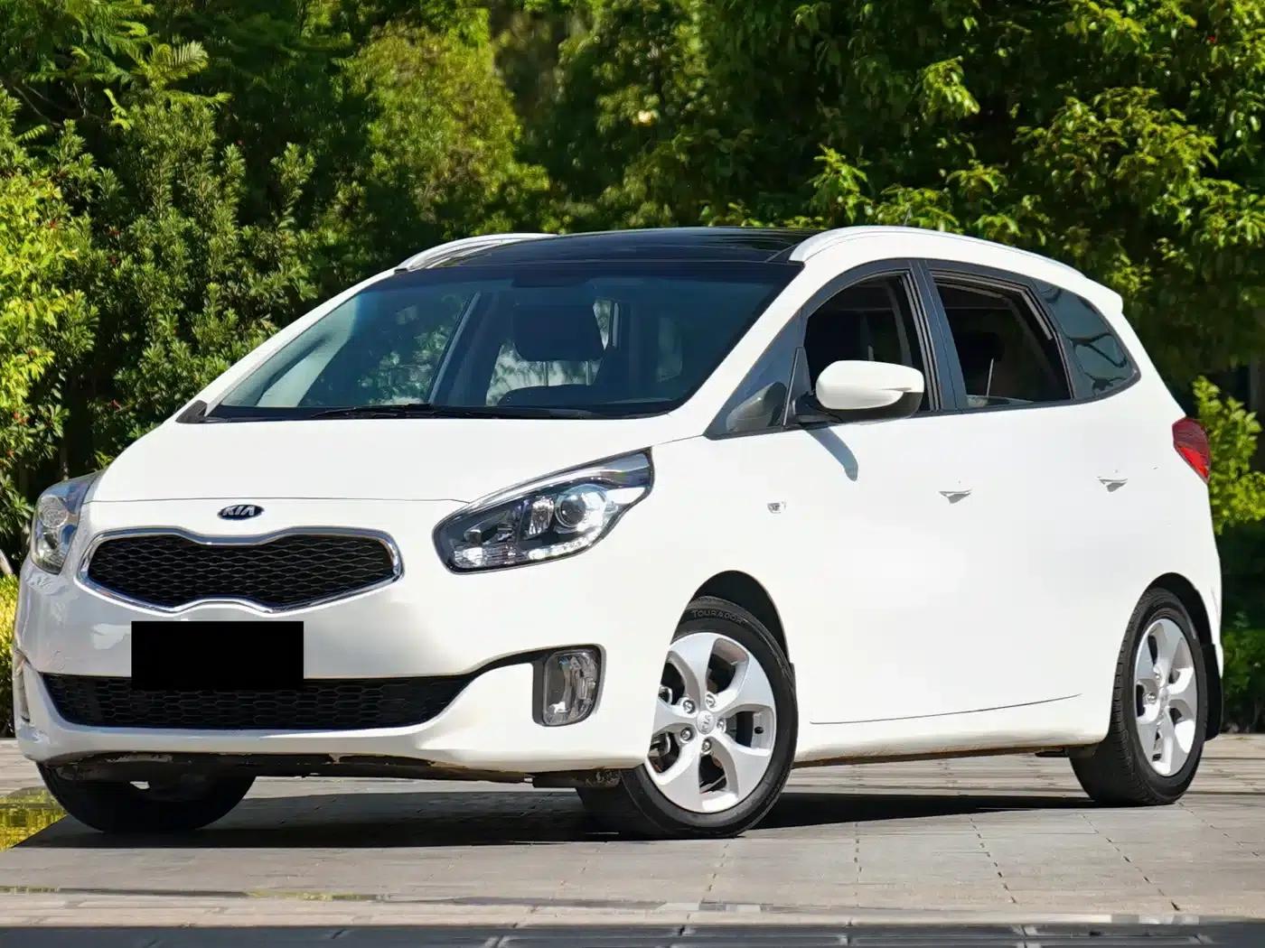 Carens 2013 2.0L 5-seater Automatic Standard Edition (National IV Emission Standard) — миниатюра 1