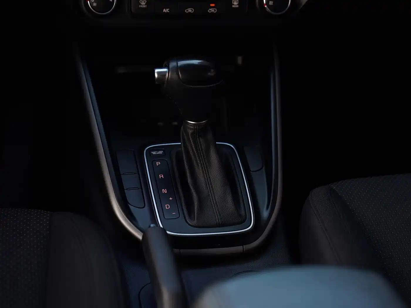 Carens 2013 2.0L 5-seater Automatic Standard Edition (National IV Emission Standard) — миниатюра 9
