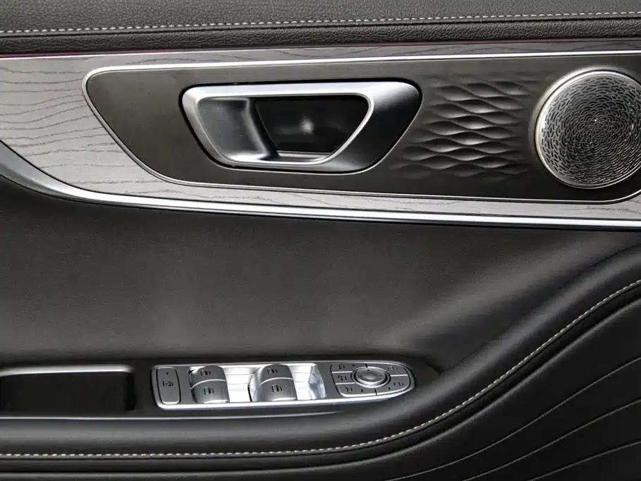 Chery Tiggo 8 PRO PHEV 2025 Champion Edition 1.5T 100km Premium Model — миниатюра 13