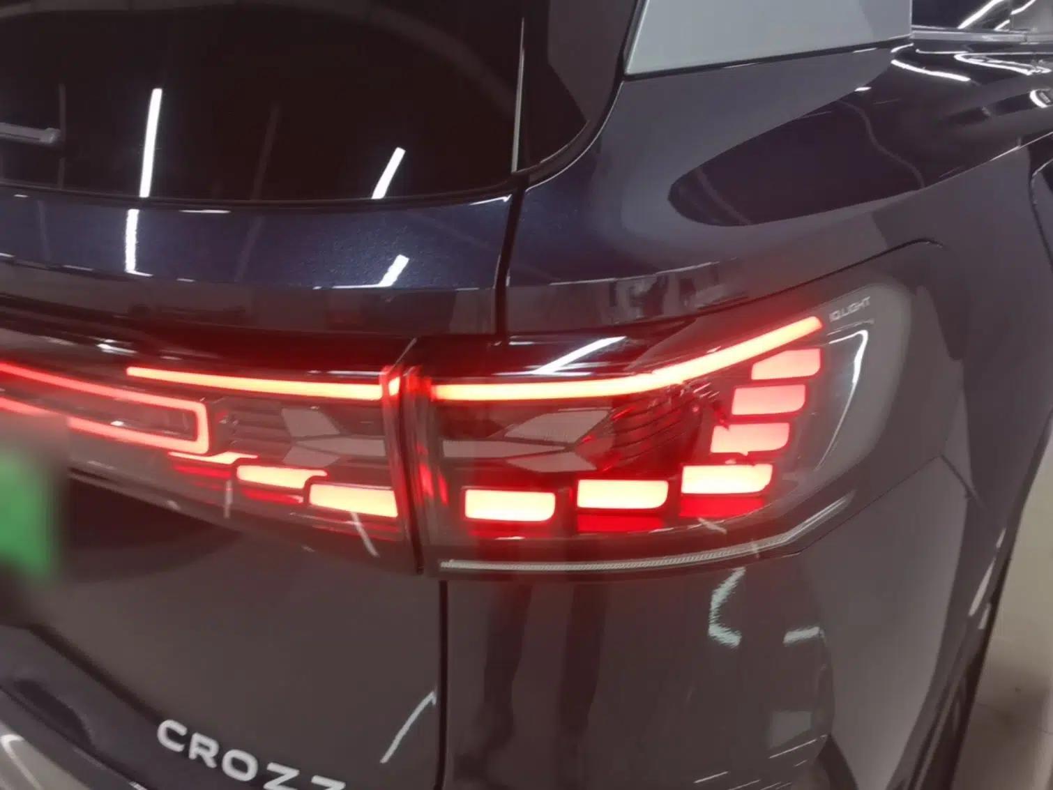 Volkswagen ID.6 CROZZ 2022 Standard Range PURE Edition — миниатюра 14