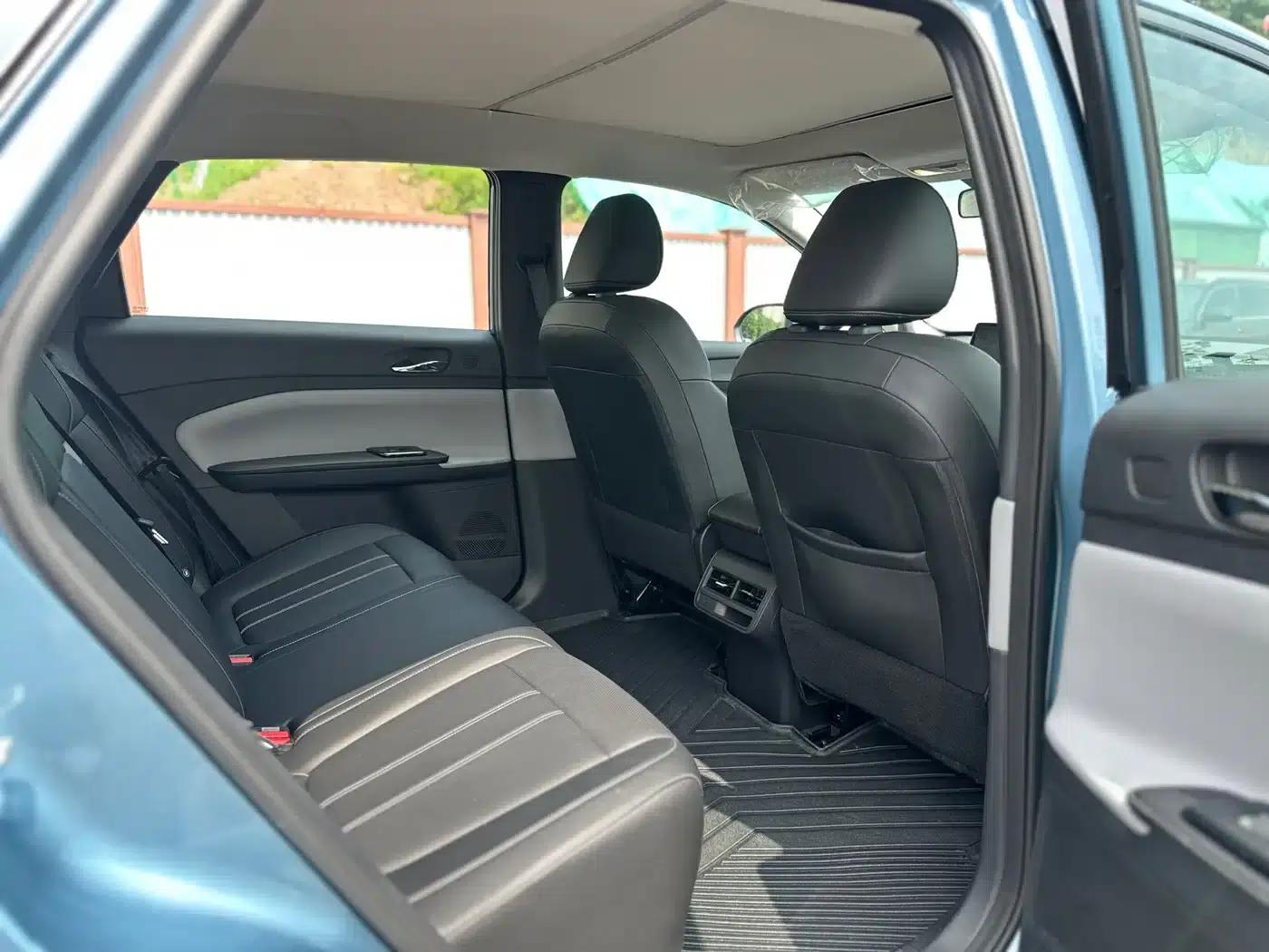 Venucia VX6 2024 520 Executive Edition — миниатюра 10
