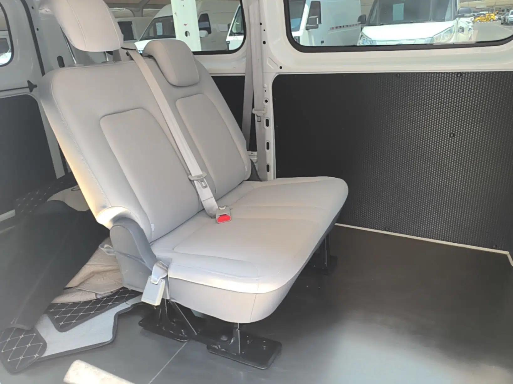 SAIC MAXUS Dana V1 2025 V1 Short Wheelbase Low-Roof Multi-Function Version (42 kWh) — миниатюра 20