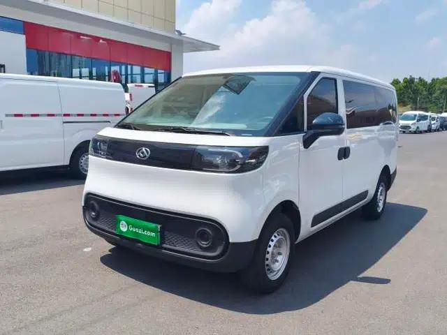 SAIC MAXUS Dana V1 2025 V1 Short Wheelbase Low-Roof Multi-Function Version (42 kWh)