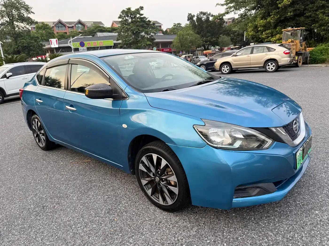 Nissan Sylphy EV 2018 Smart Edition — миниатюра 3