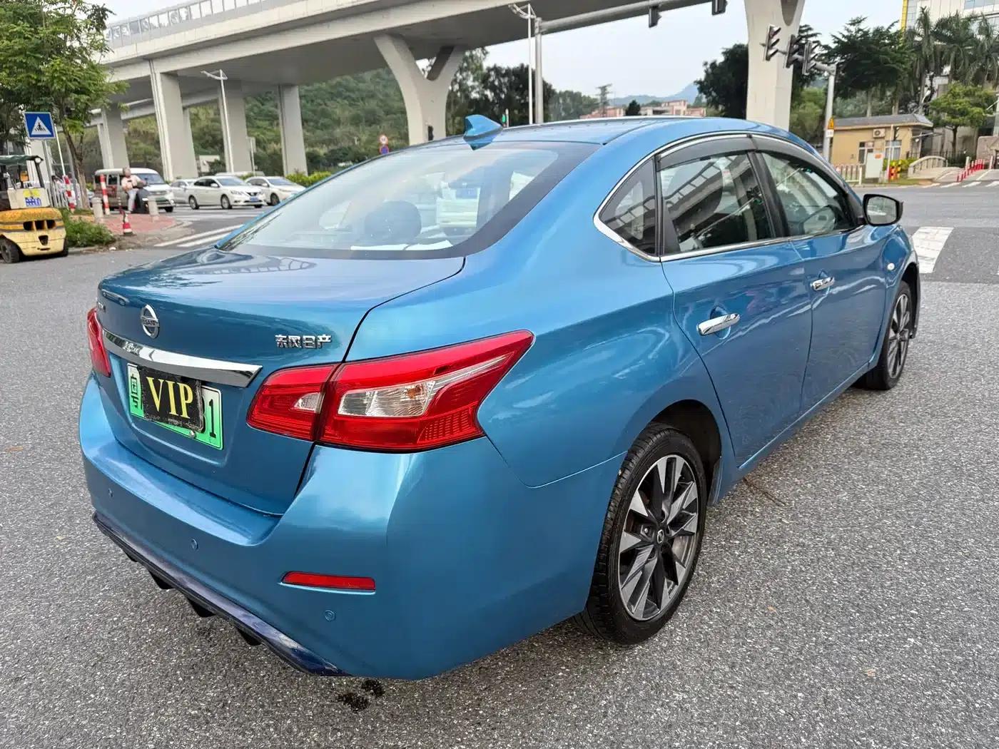 Nissan Sylphy EV 2018 Smart Edition — миниатюра 5