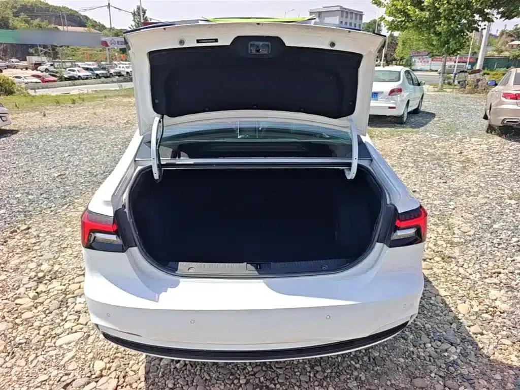 Roewe i6 MAX New Energy 2022 EV 500 Panoramic Sunroof Premium Edition — миниатюра 19