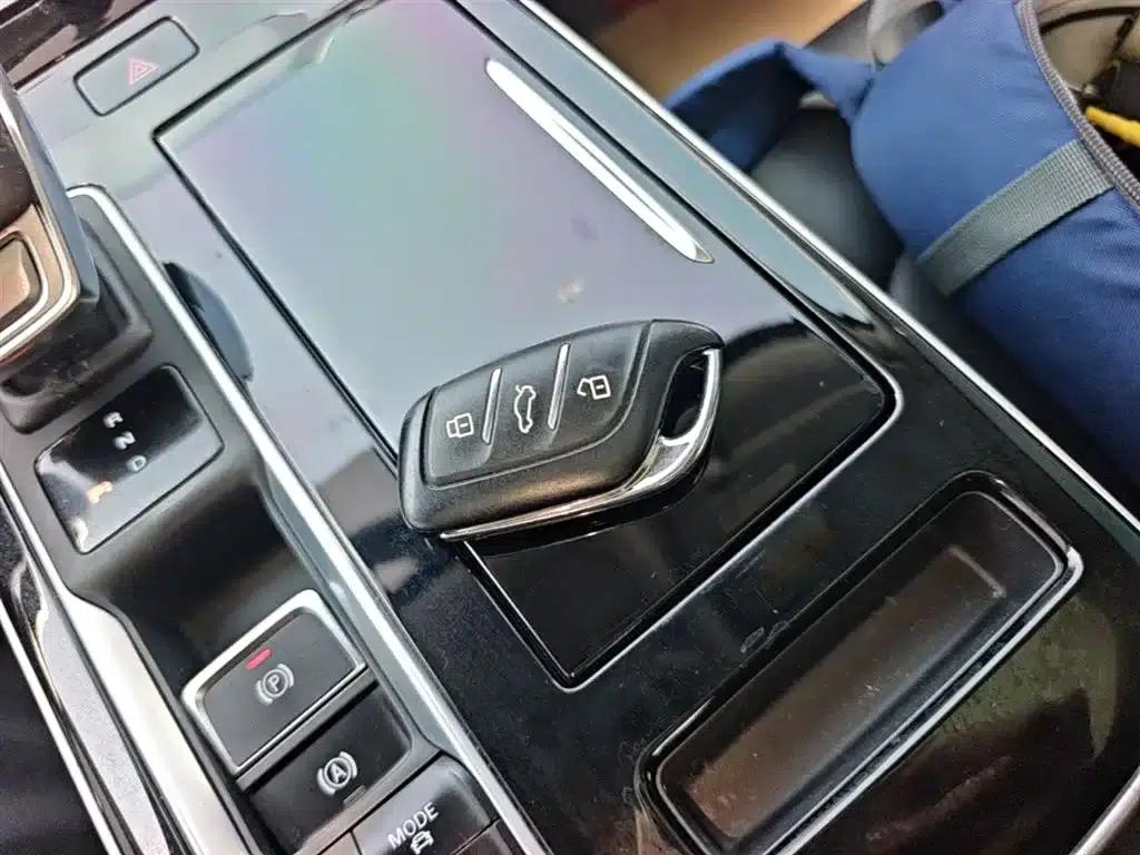Roewe i6 MAX New Energy 2022 EV 500 Panoramic Sunroof Premium Edition — миниатюра 9