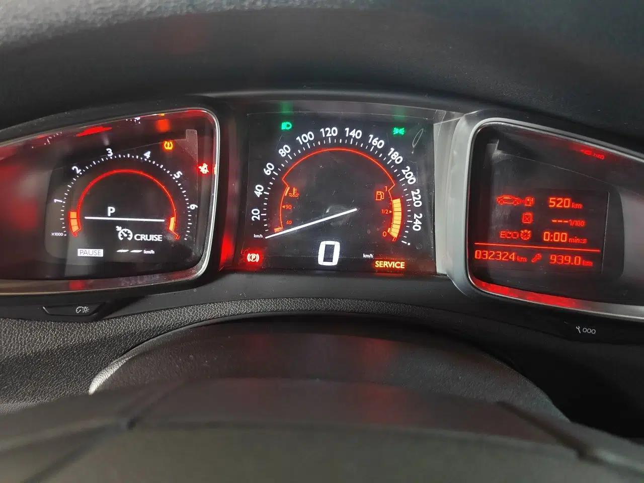 DS 4S 2018 30THP Dynamic Edition — миниатюра 11