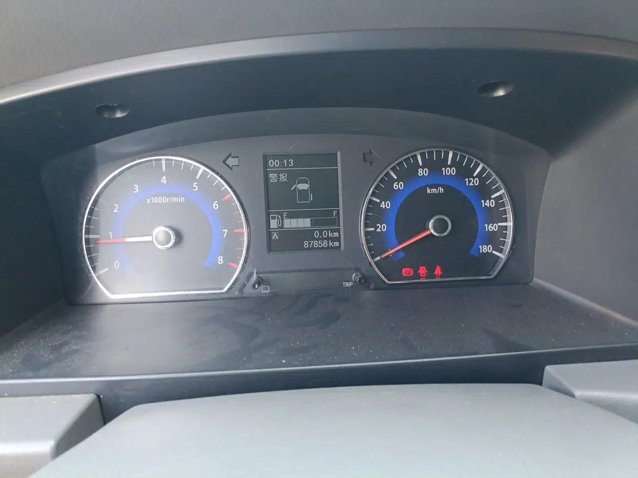 Dongfeng Shuaike 2014 1.6L Manual Luxury 7-Seater China V Standard — миниатюра 11