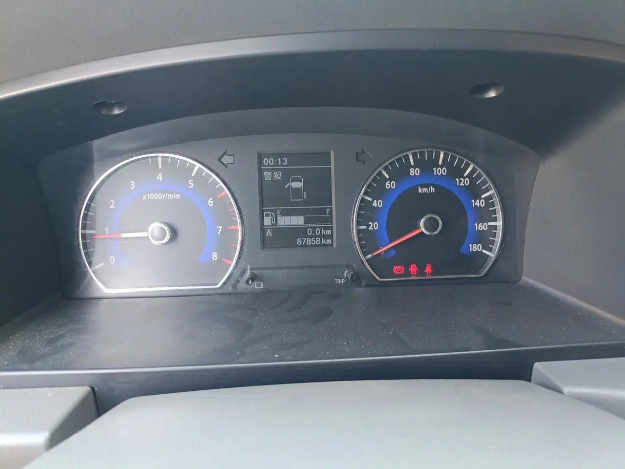 Dongfeng Shuaike 2014 1.6L Manual Luxury 7-Seater China V Standard — миниатюра 12