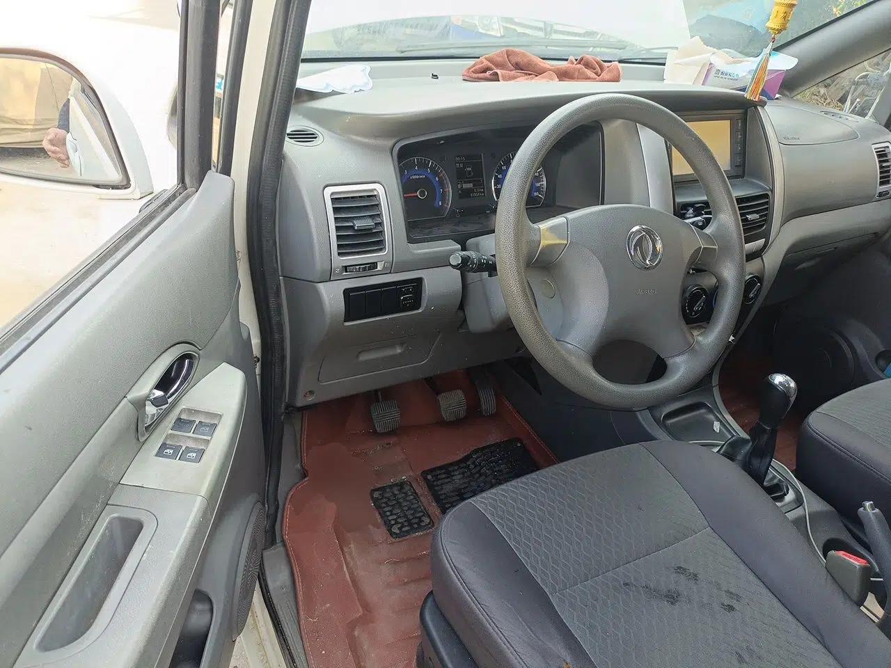 Dongfeng Shuaike 2014 1.6L Manual Luxury 7-Seater China V Standard — миниатюра 16