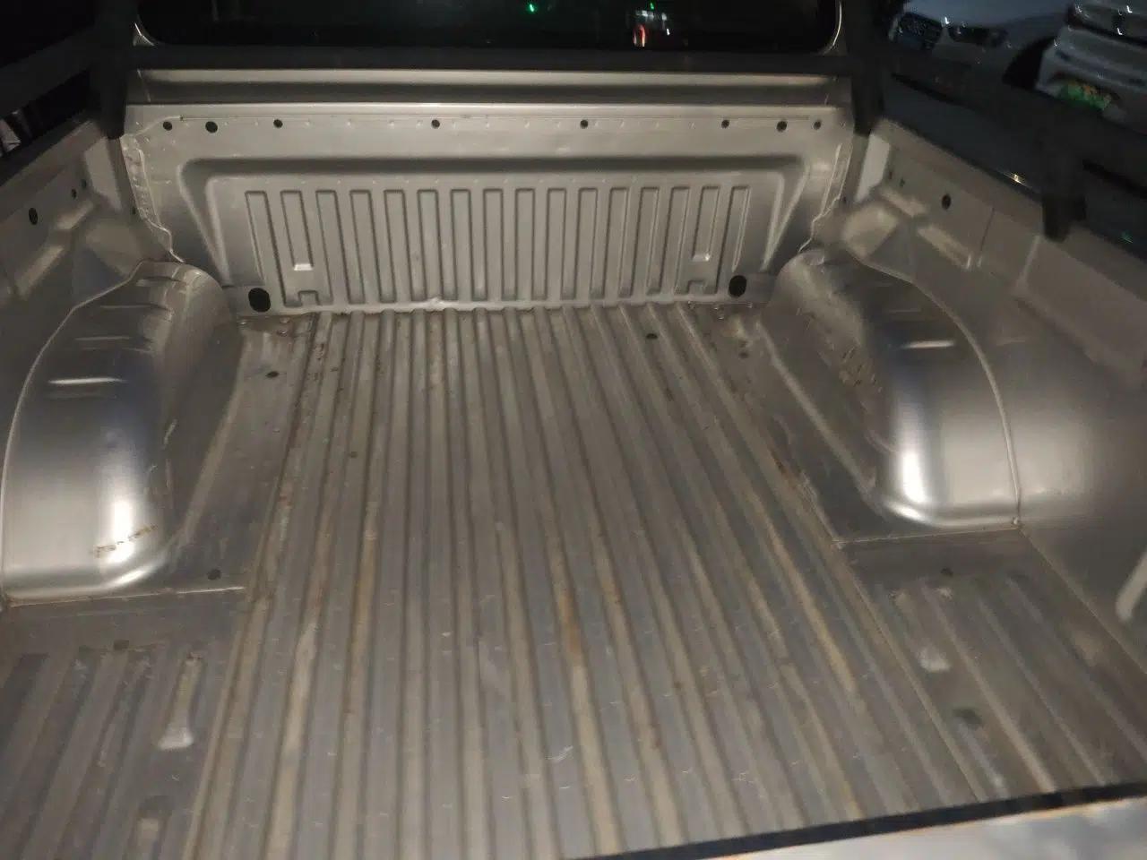Dongfeng Ruichi 6 2020 2.3T Urban Edition Manual Diesel Two-Wheel-Drive Standard M9T — миниатюра 19