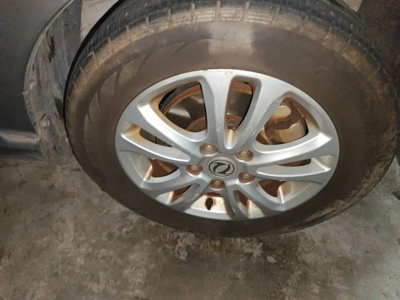 Dongfeng Fengon 360 2015 1.5L Manual Comfort II 7-Seater — миниатюра 8