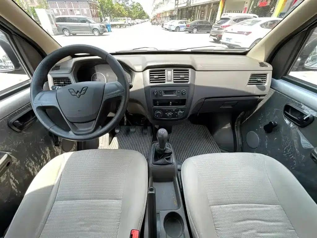 Wuling Rongguang S 2023 1.5L Basic Model 5/7 Seats — миниатюра 12