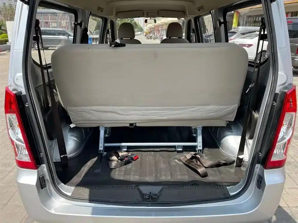 Wuling Rongguang S 2023 1.5L Basic Model 5/7 Seats — миниатюра 13