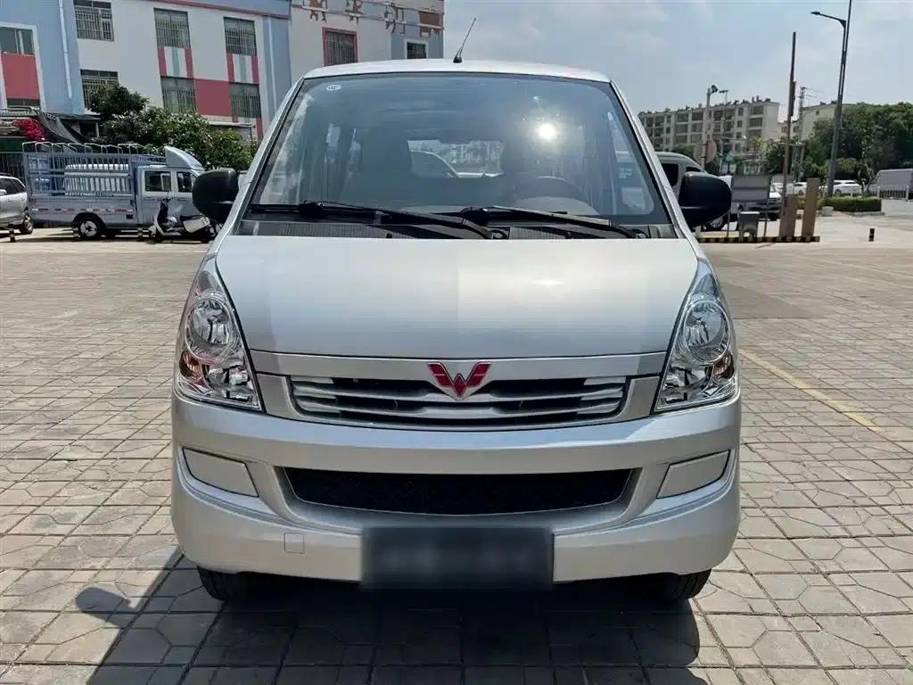 Wuling Rongguang S 2023 1.5L Basic Model 5/7 Seats — миниатюра 7