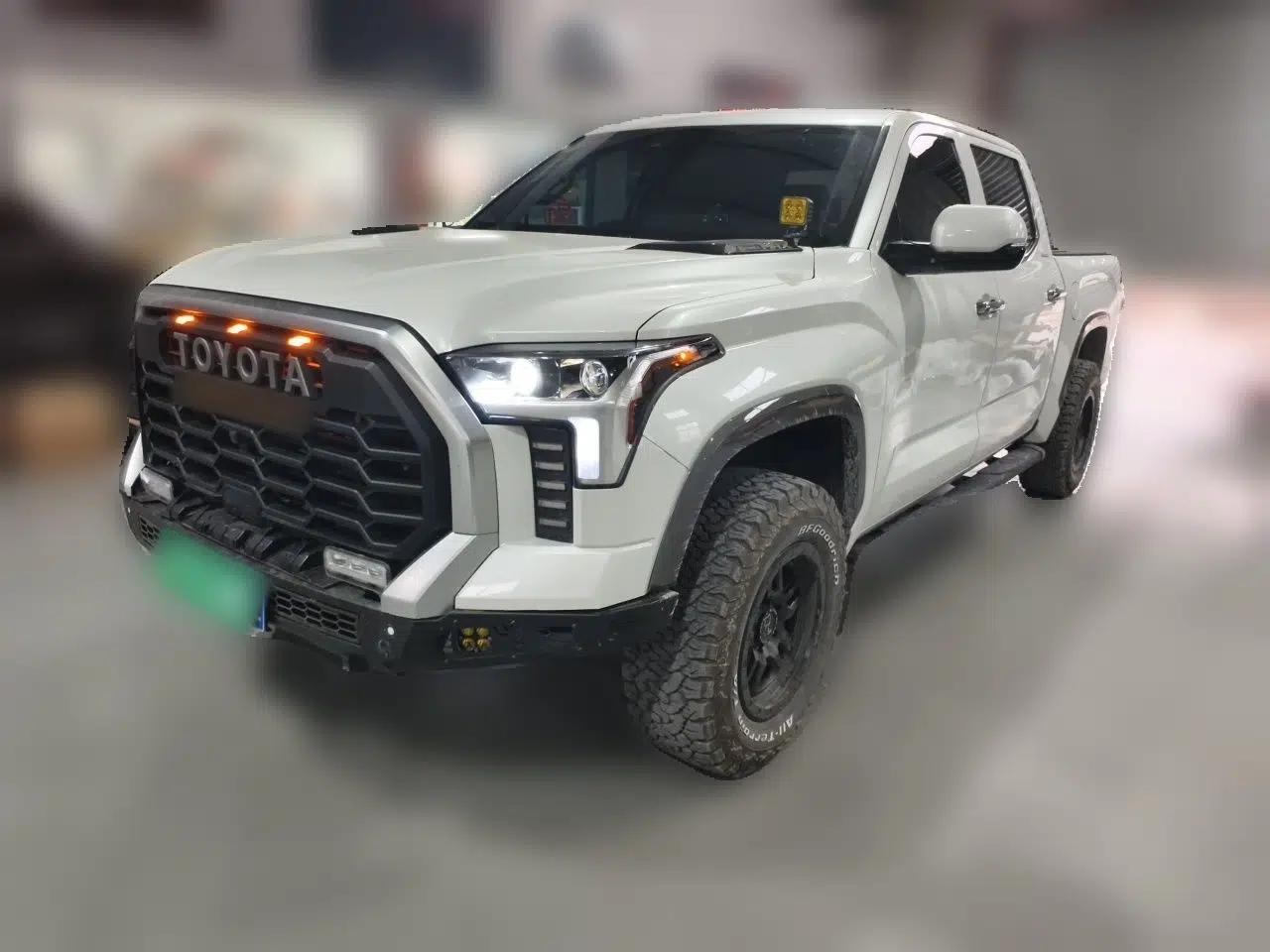 Toyota Tundra — миниатюра 1