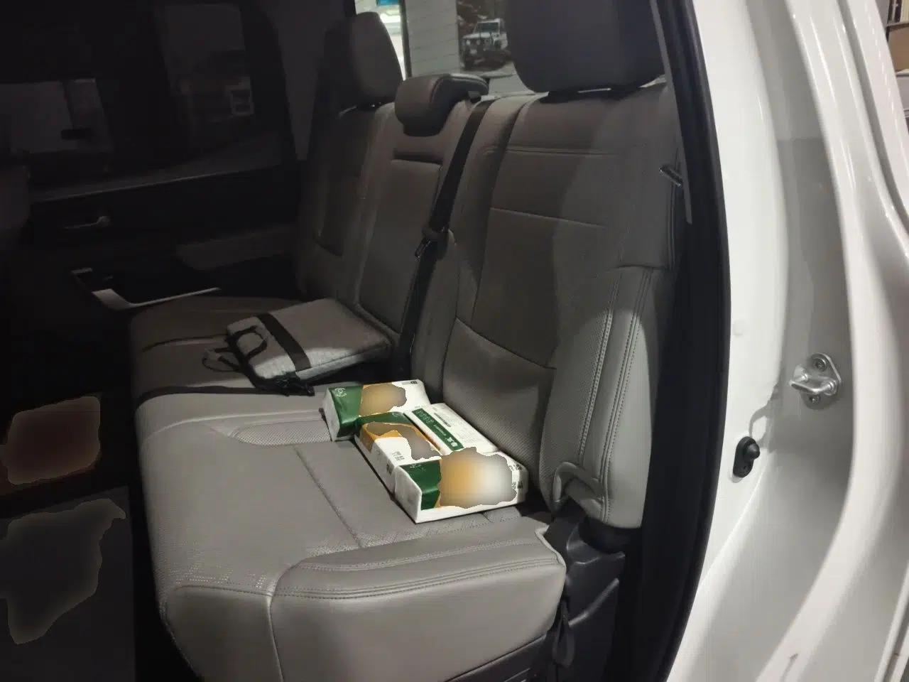 Toyota Tundra — миниатюра 17