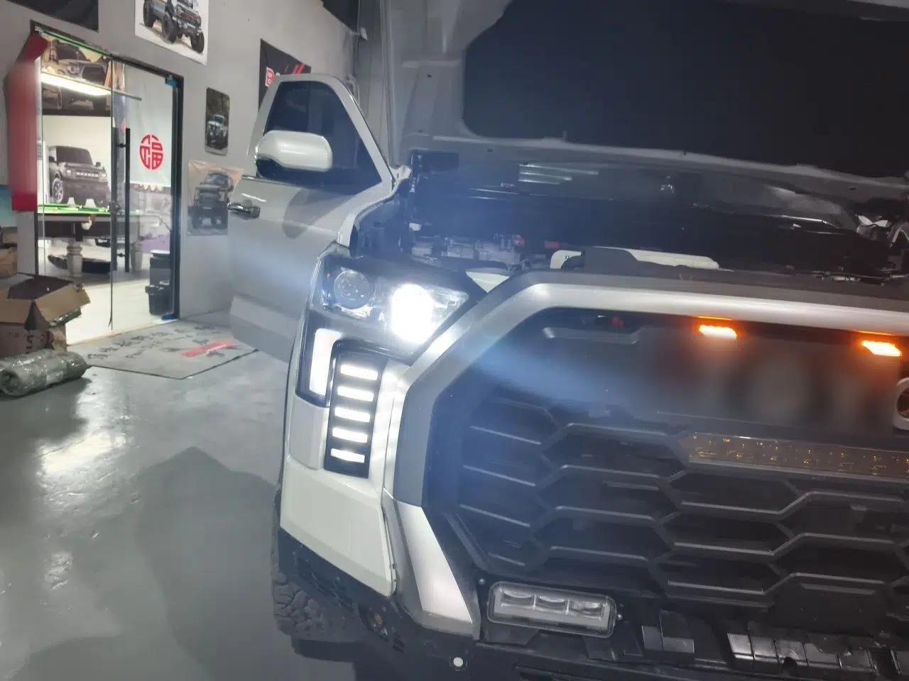 Toyota Tundra — миниатюра 7