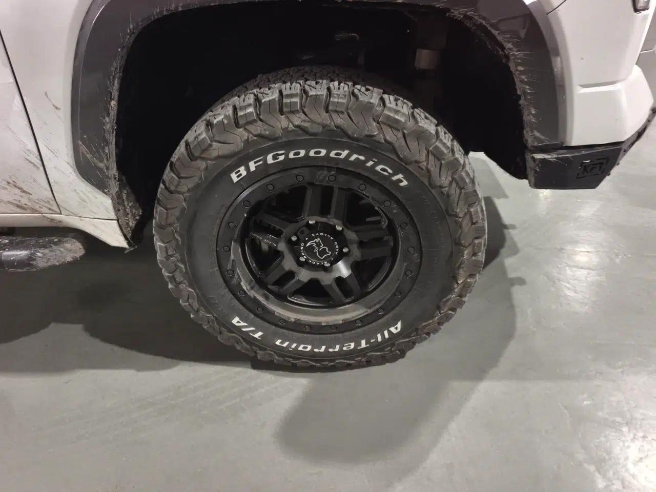 Toyota Tundra — миниатюра 8