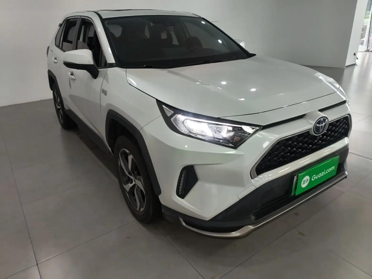 Toyota RAV4 Rongfang Plug-in Hybrid 2021 2.5L Two-Wheel Drive Elite Pro — миниатюра 3