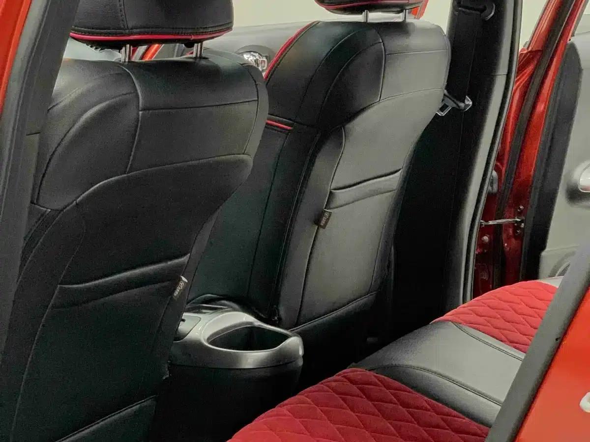 Infiniti ESQ 2014 1.6L Sporty Edition — миниатюра 17