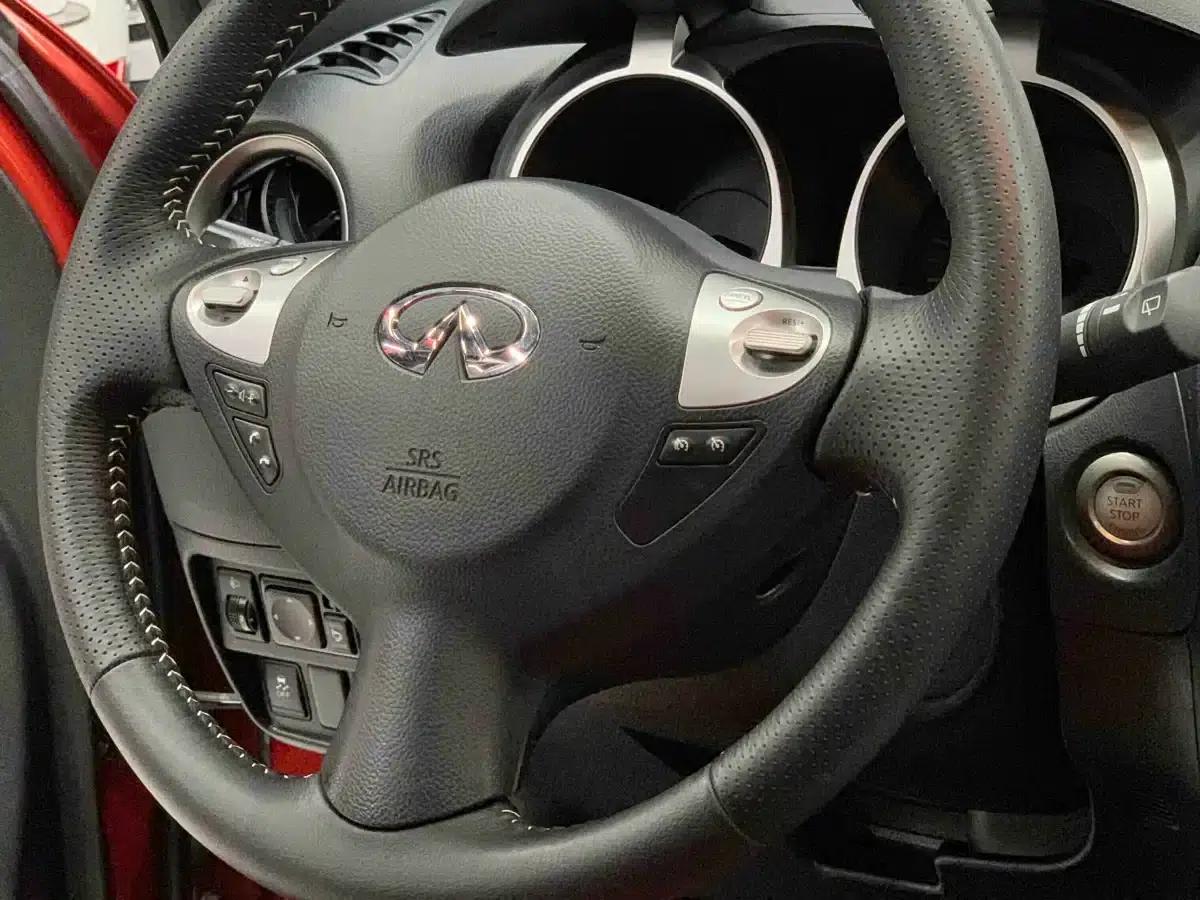 Infiniti ESQ 2014 1.6L Sporty Edition — миниатюра 19