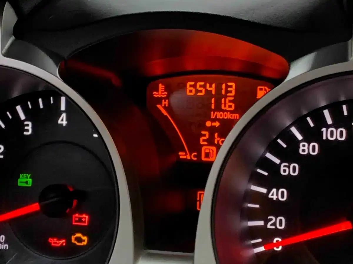 Infiniti ESQ 2014 1.6L Sporty Edition — миниатюра 20