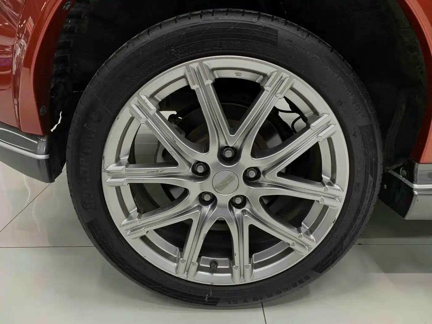 Infiniti ESQ 2014 1.6L Sporty Edition — миниатюра 27