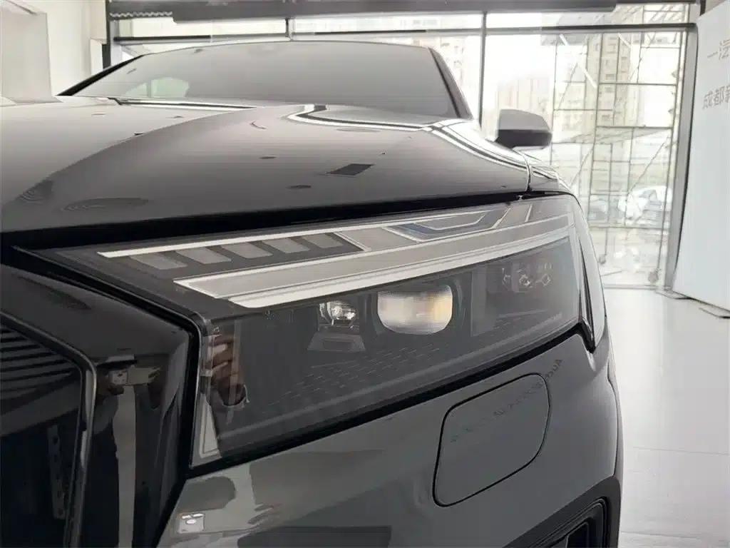 Audi SQ7 2024 4.0 TFSI — миниатюра 11