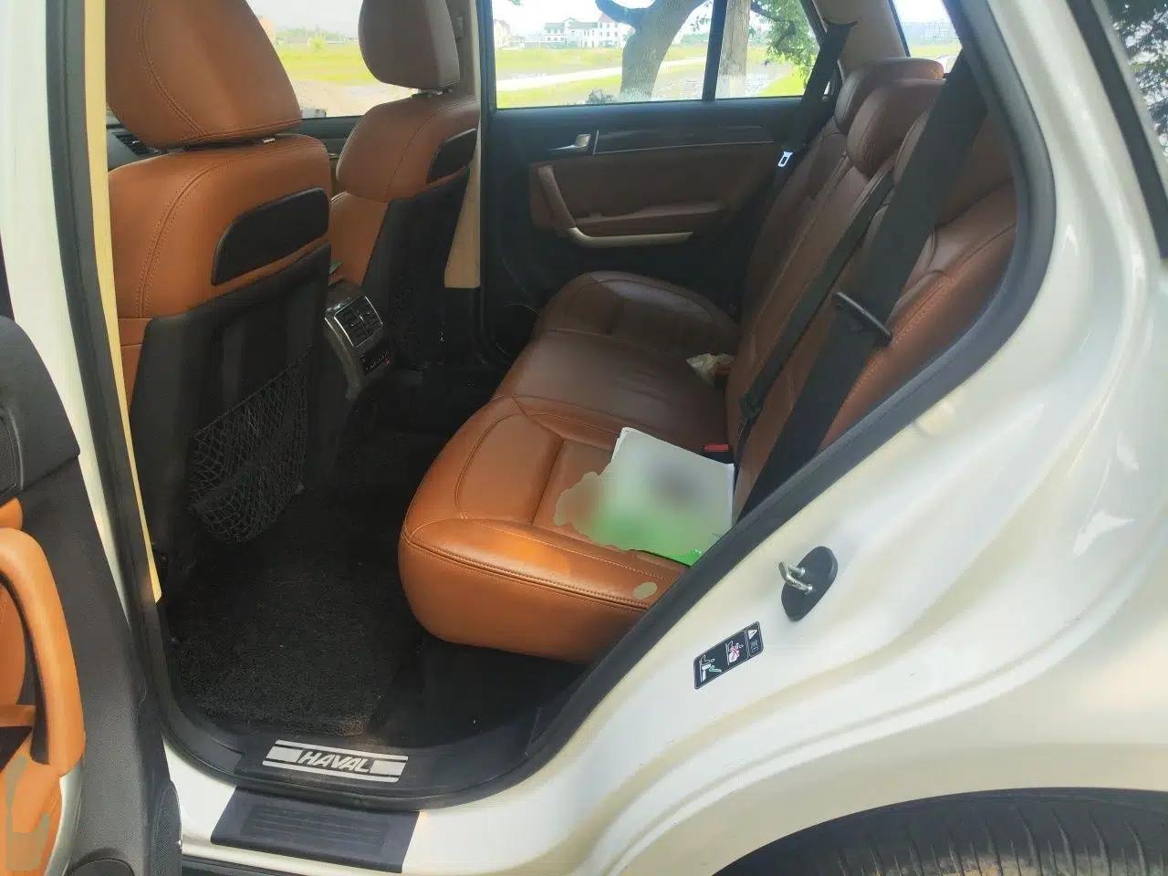Haval H8 2015 2.0T Two-Wheel-Drive Luxury Version — миниатюра 17