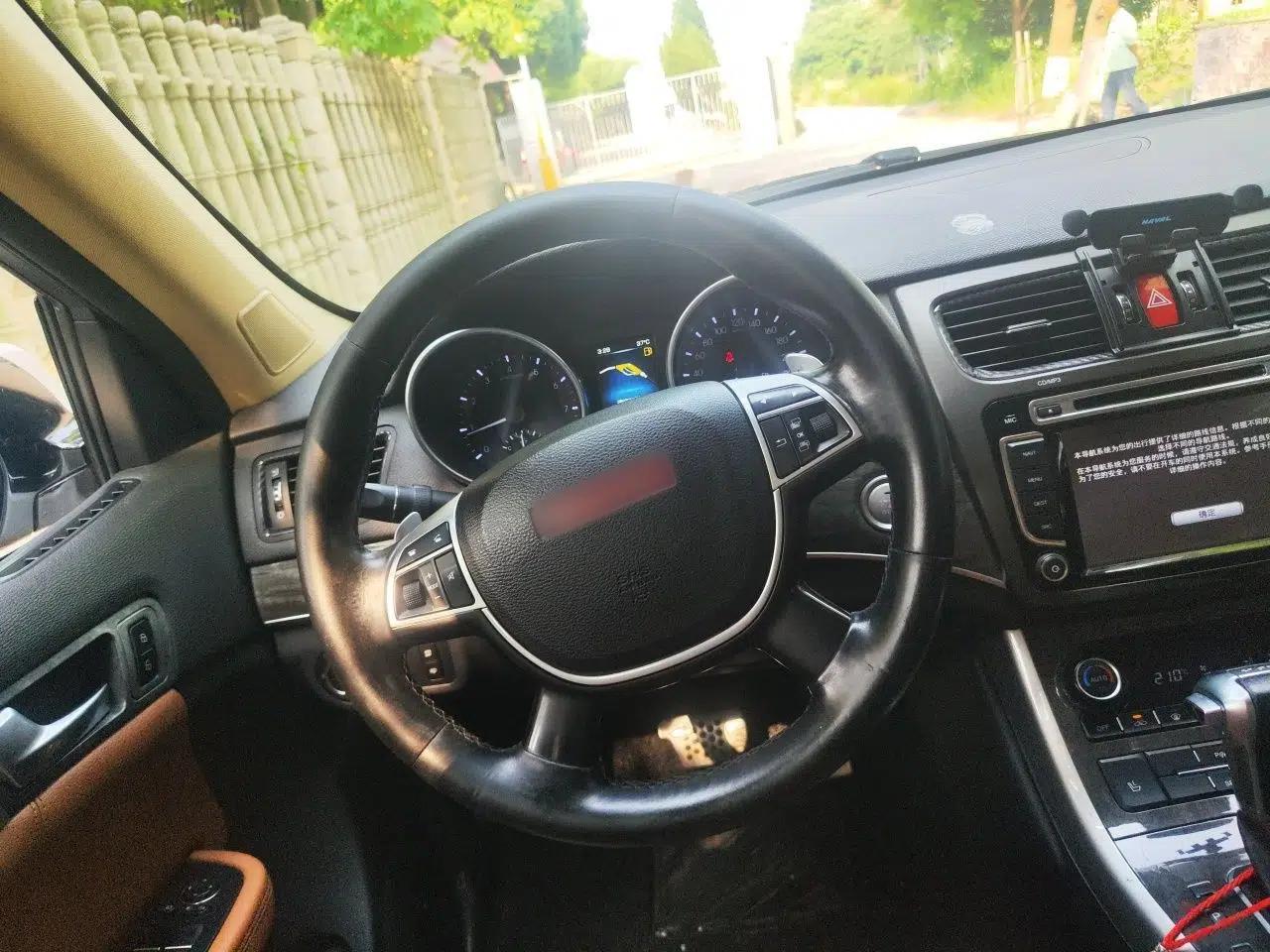 Haval H8 2015 2.0T Two-Wheel-Drive Luxury Version — миниатюра 10