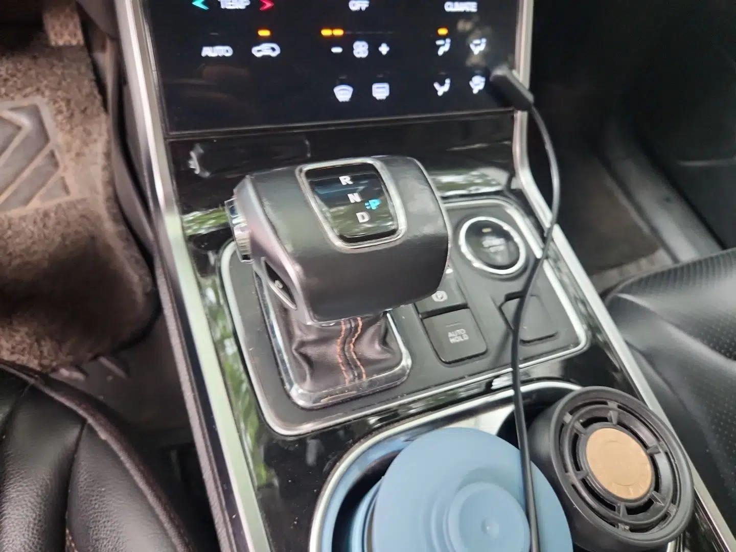Hongqi E-HS3 2019 Zhilian Qiyue Two-Wheel Drive Version — миниатюра 14