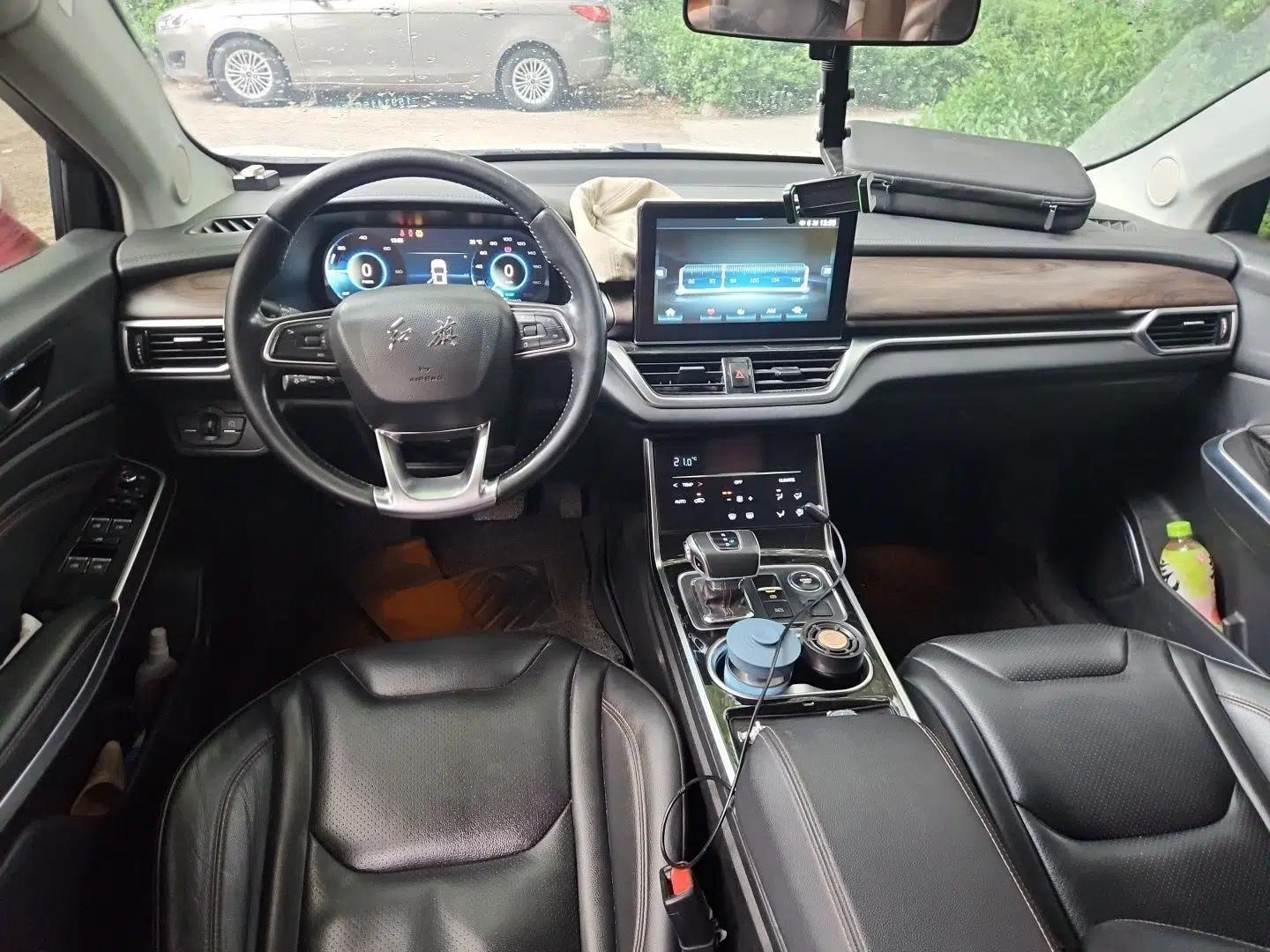 Hongqi E-HS3 2019 Zhilian Qiyue Two-Wheel Drive Version — миниатюра 9