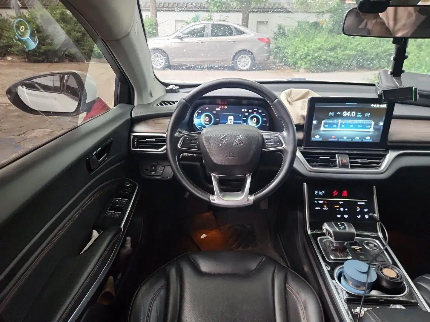 Hongqi E-HS3 2019 Zhilian Qiyue Two-Wheel Drive Version — миниатюра 10