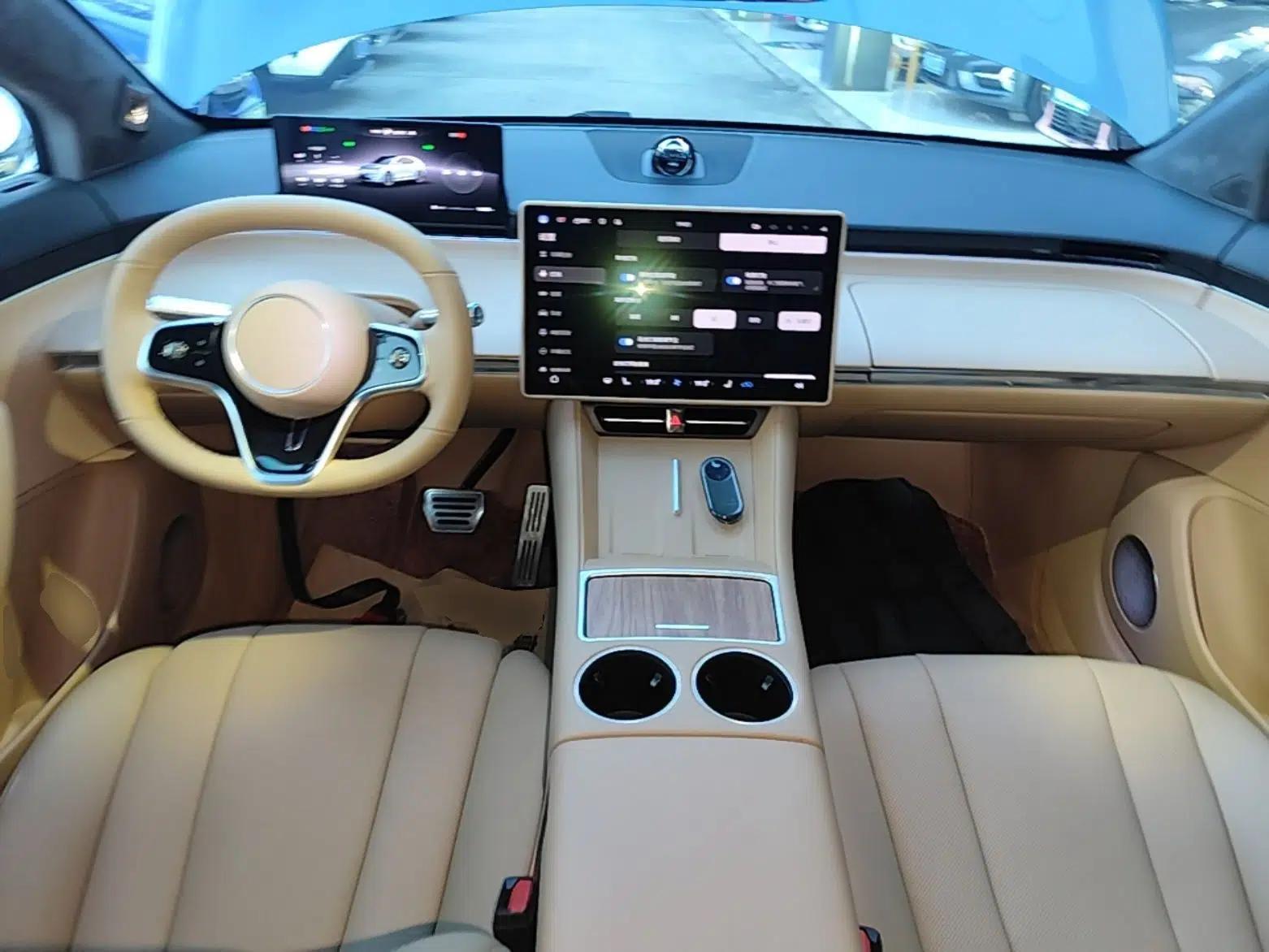 Hima Luxeed R7 2024 All-Electric 667 km Max — миниатюра 12