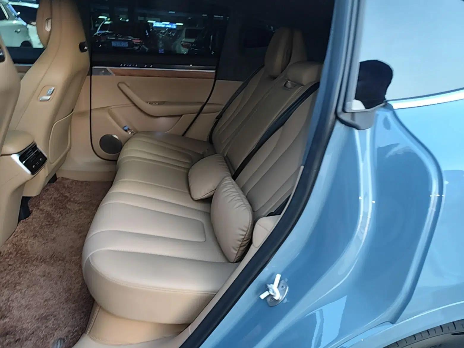 Hima Luxeed R7 2024 All-Electric 667 km Max — миниатюра 20