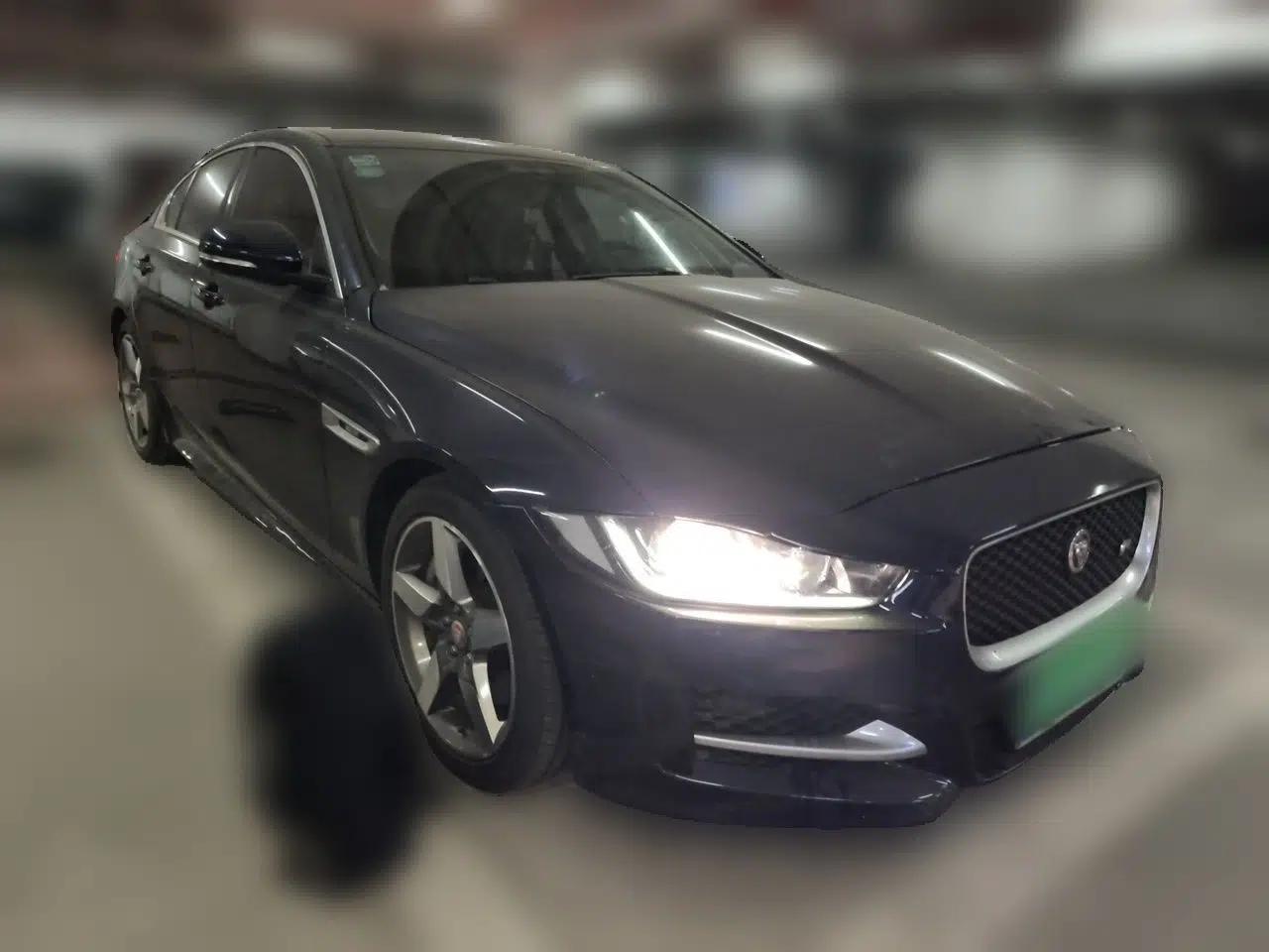 Jaguar XE 2015 2.0T 200 PS R-Sport — миниатюра 3