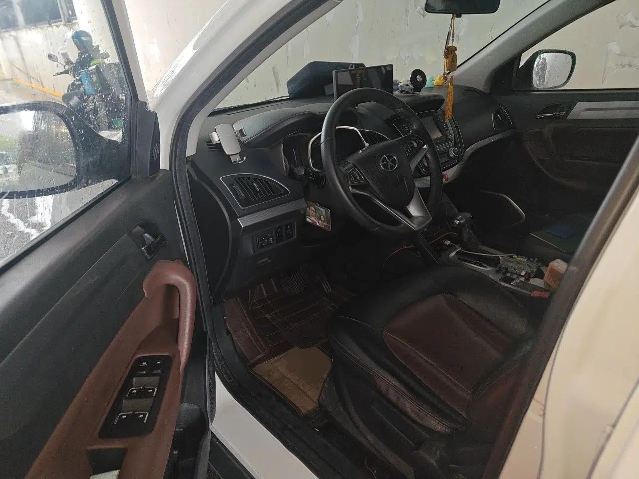 JAC Group Refine S5 2015 1.5T Automatic Elite Model — миниатюра 16