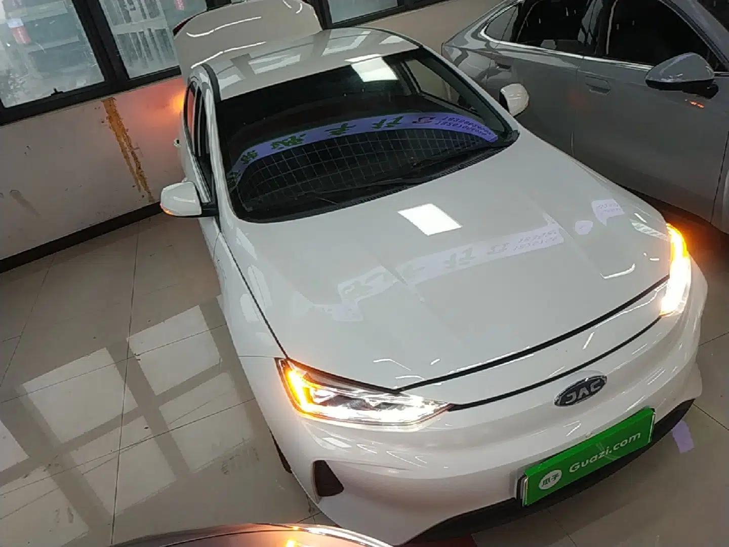 JAC Group iEVA50 2021 Battery-Swap Comfort Version — миниатюра 3