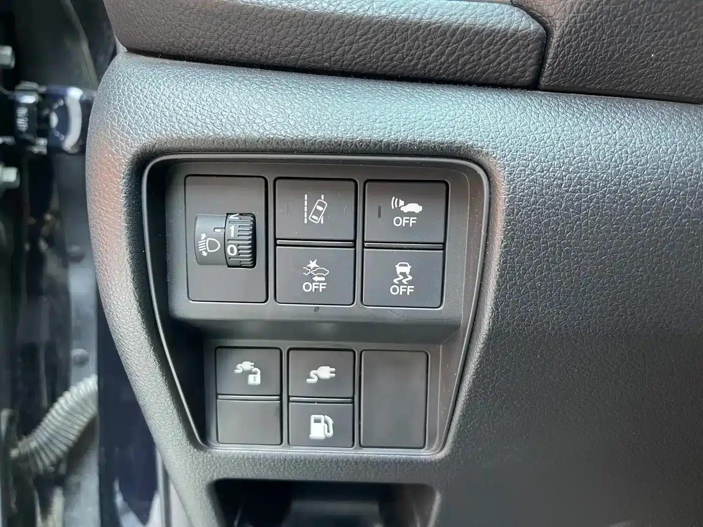 2022 Honda Breeze e:PHEV Luxury Edition — миниатюра 19
