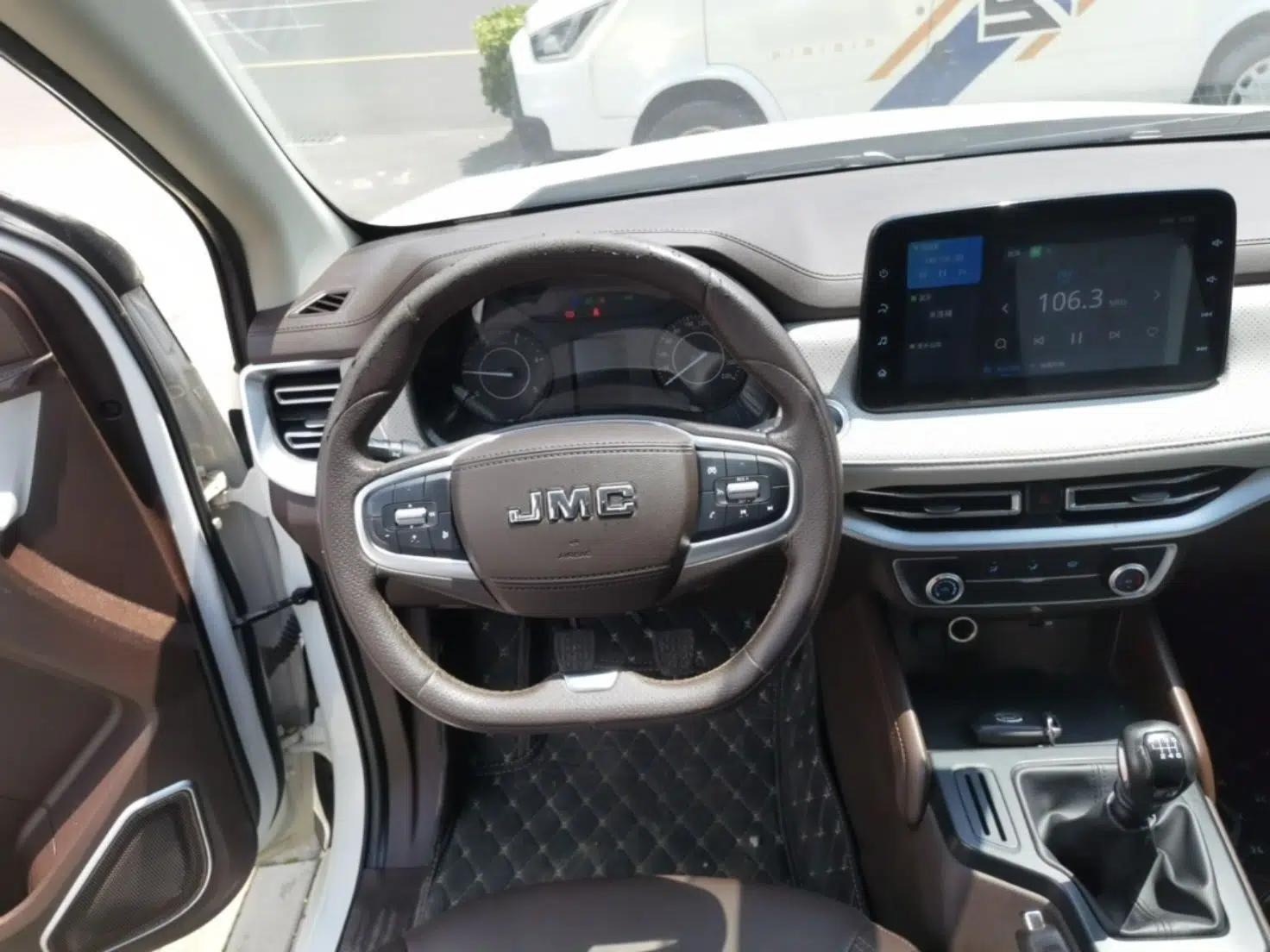 JMC Yuhu 7 2022 2.0T Manual Diesel 4x4 Comfort Version Standard Wheelbase — миниатюра 13