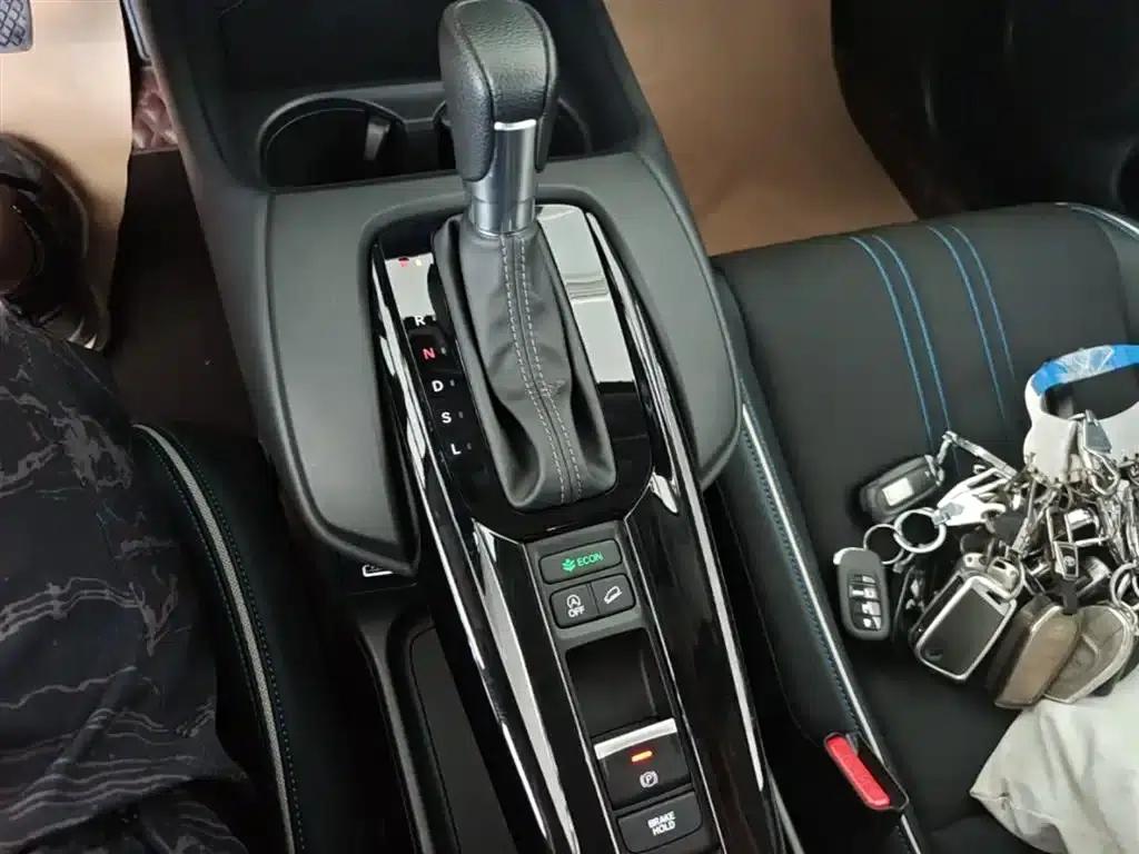Honda HR-V 2023 240TURBO Sporty Edition — миниатюра 14