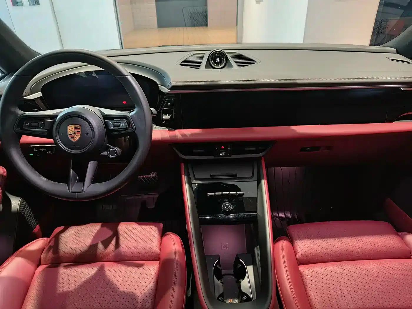 Macan 4 New Energy — миниатюра 4